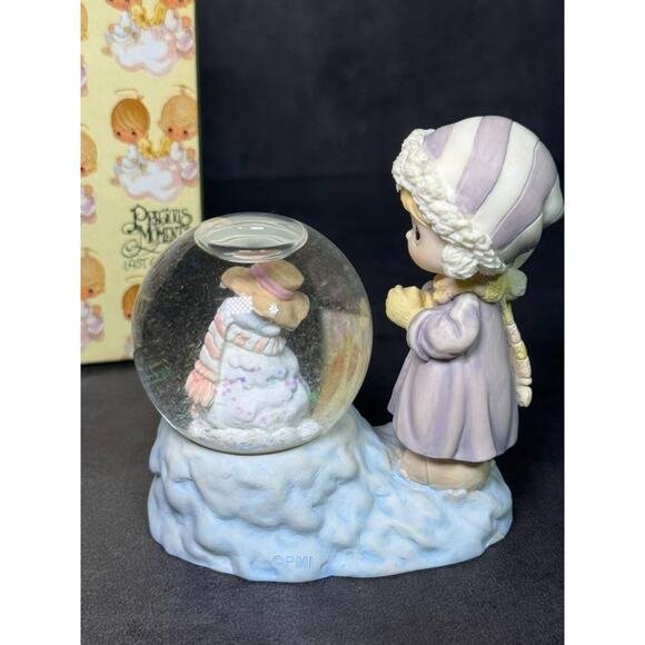 Enesco "Precious Moments" Girl w/ Snowman Water Globe Figurine 1998 - Picture 3 of 6